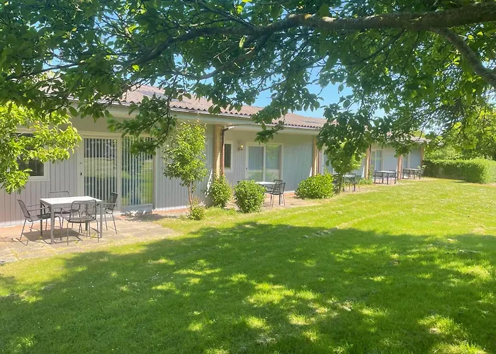 Kragenaeshus * Torrig